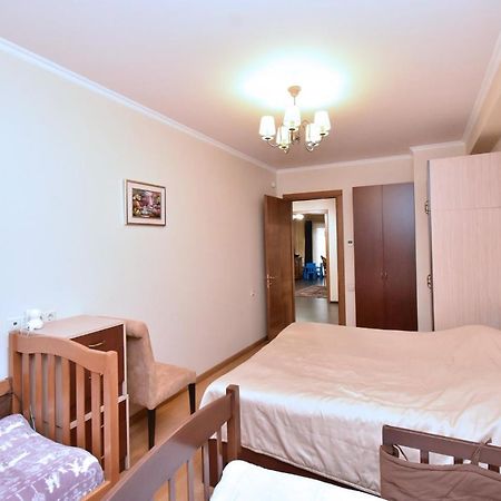 Dos Guest House Jerevan Buitenkant foto