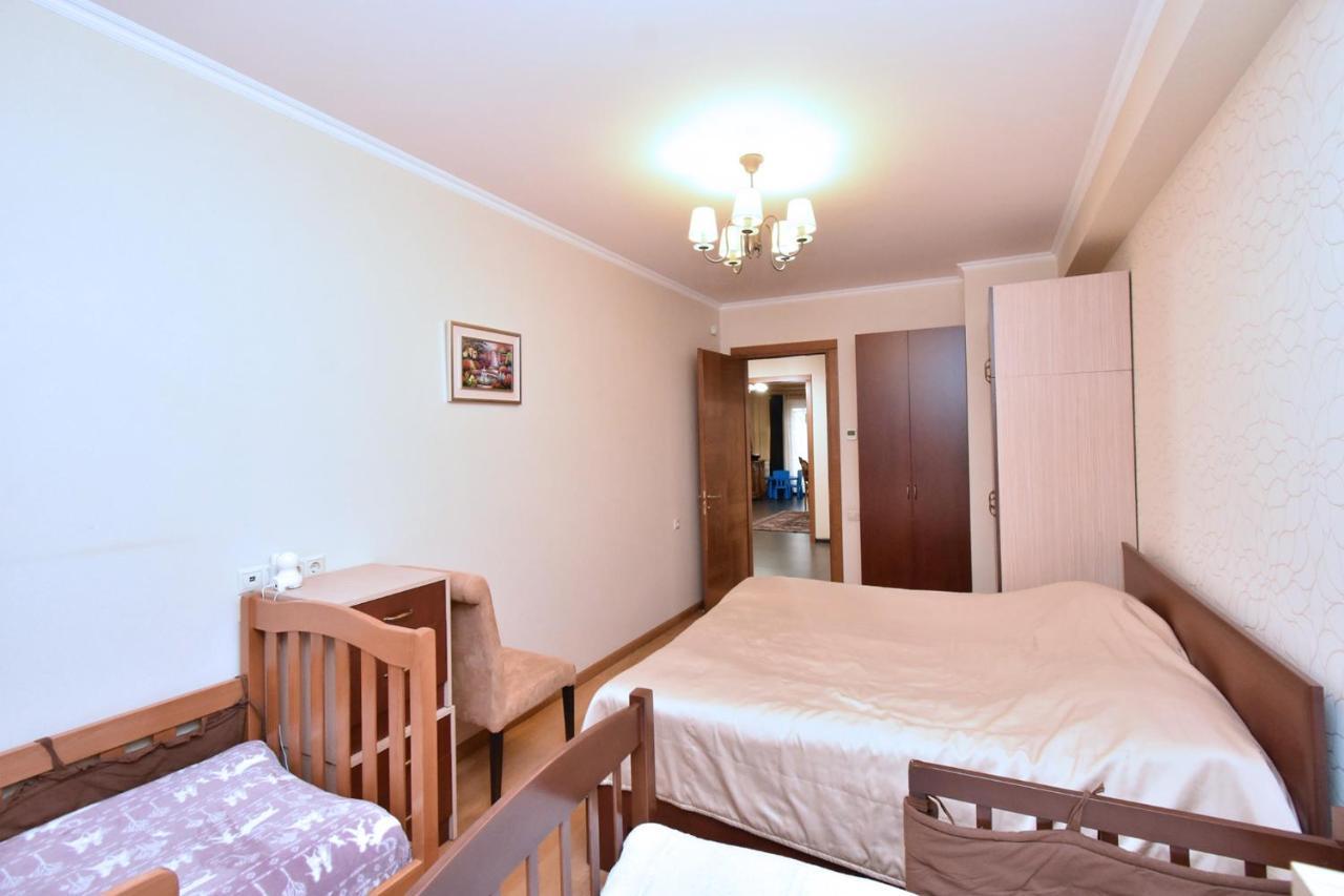 Dos Guest House Jerevan Buitenkant foto
