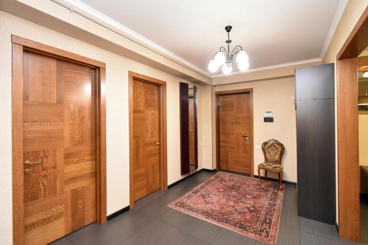Dos Guest House Jerevan Buitenkant foto