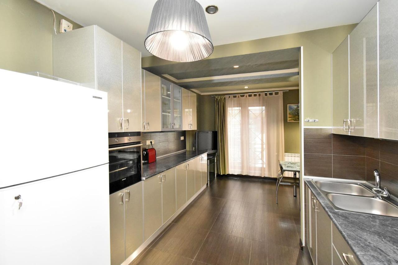 Dos Guest House Jerevan Buitenkant foto
