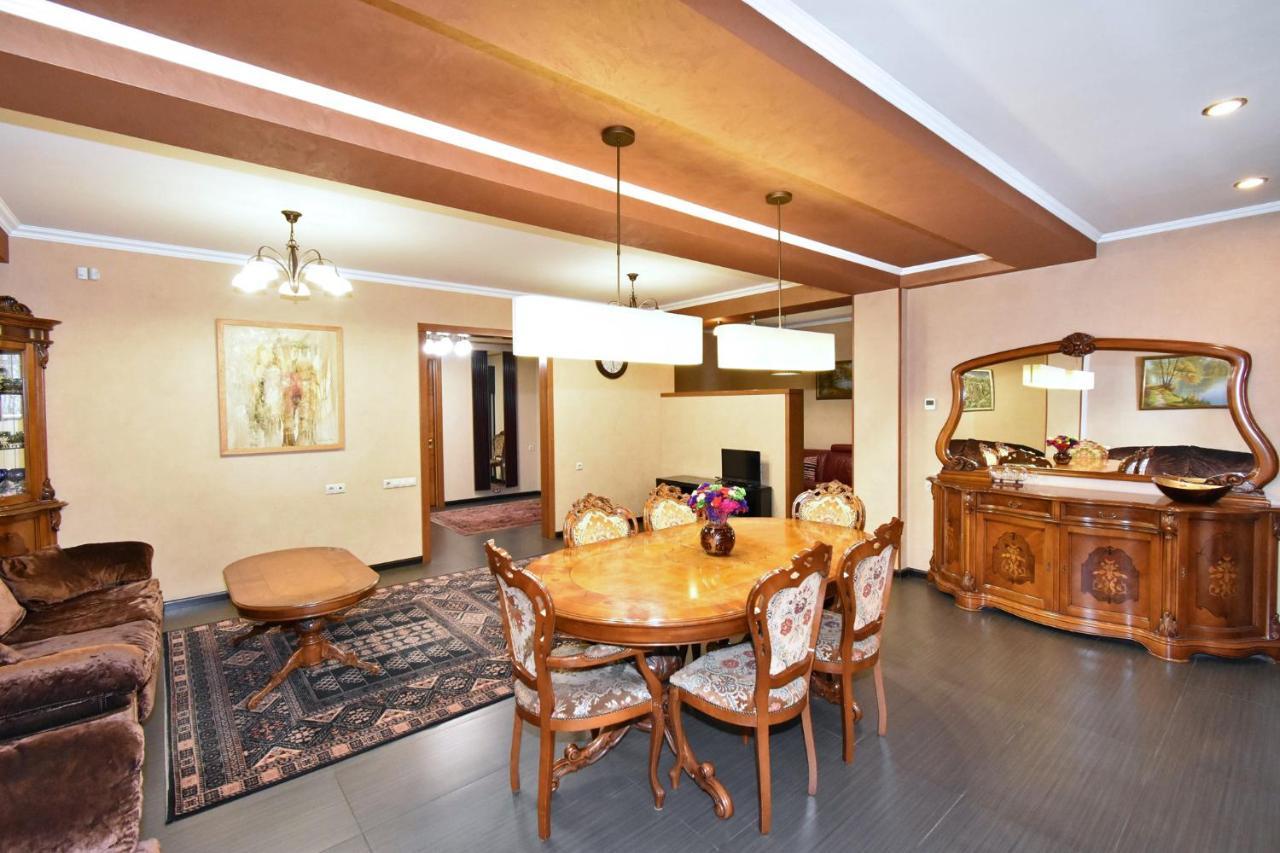 Dos Guest House Jerevan Buitenkant foto