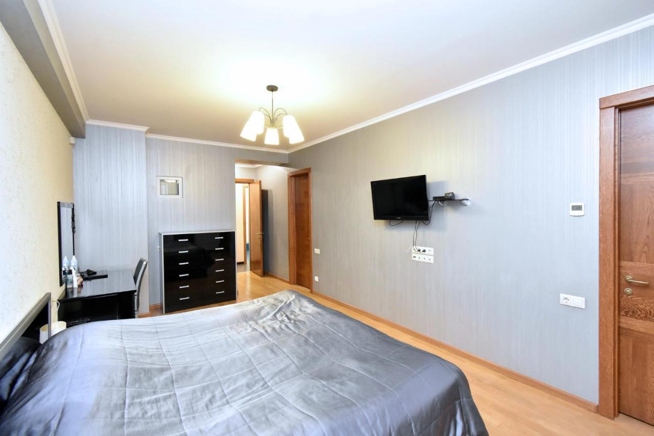 Dos Guest House Jerevan Buitenkant foto