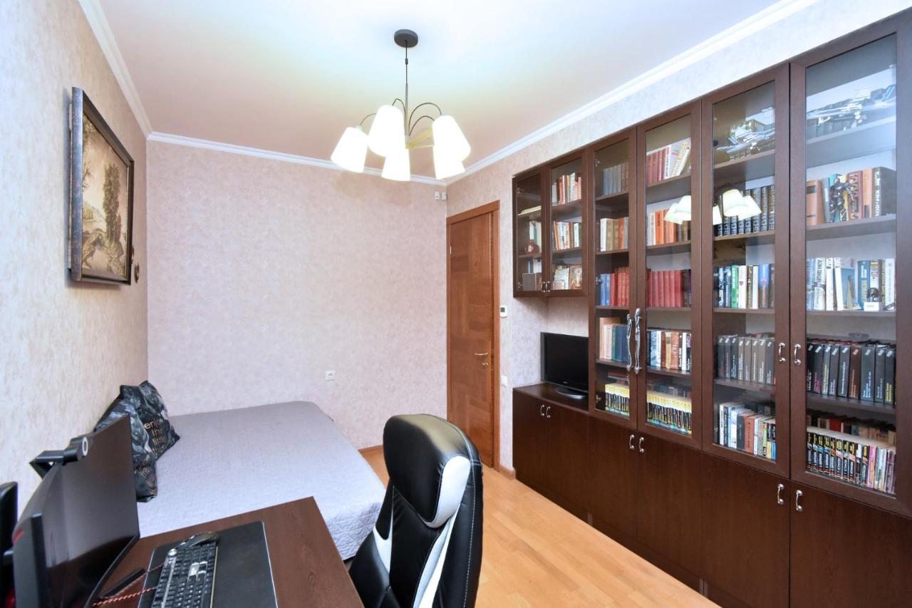 Dos Guest House Jerevan Buitenkant foto
