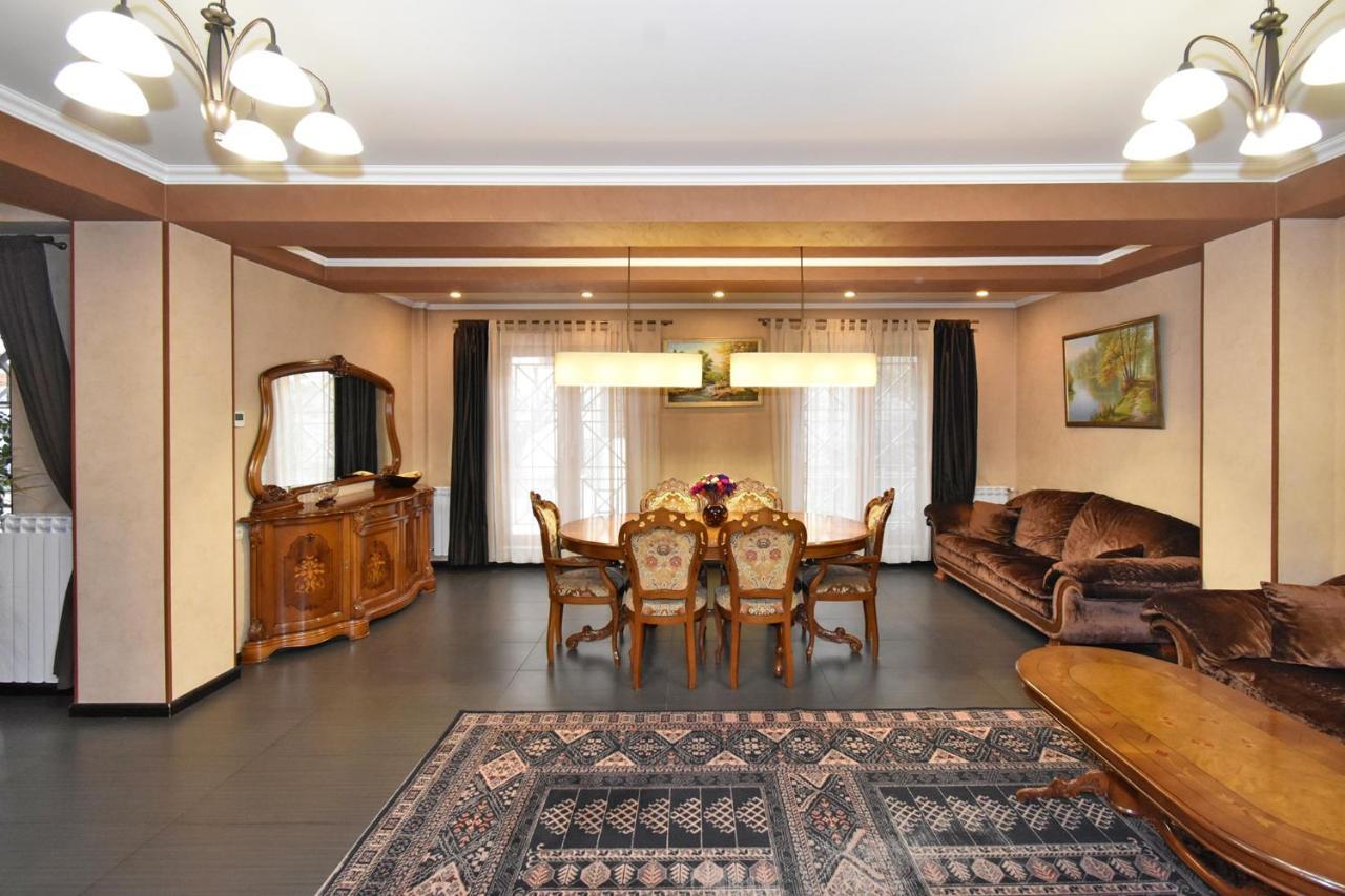 Dos Guest House Jerevan Buitenkant foto
